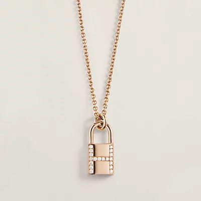 [⭐Mova]HM ADVANCED NICHE LOCK HEAD NECKLACE DIAMONDS
