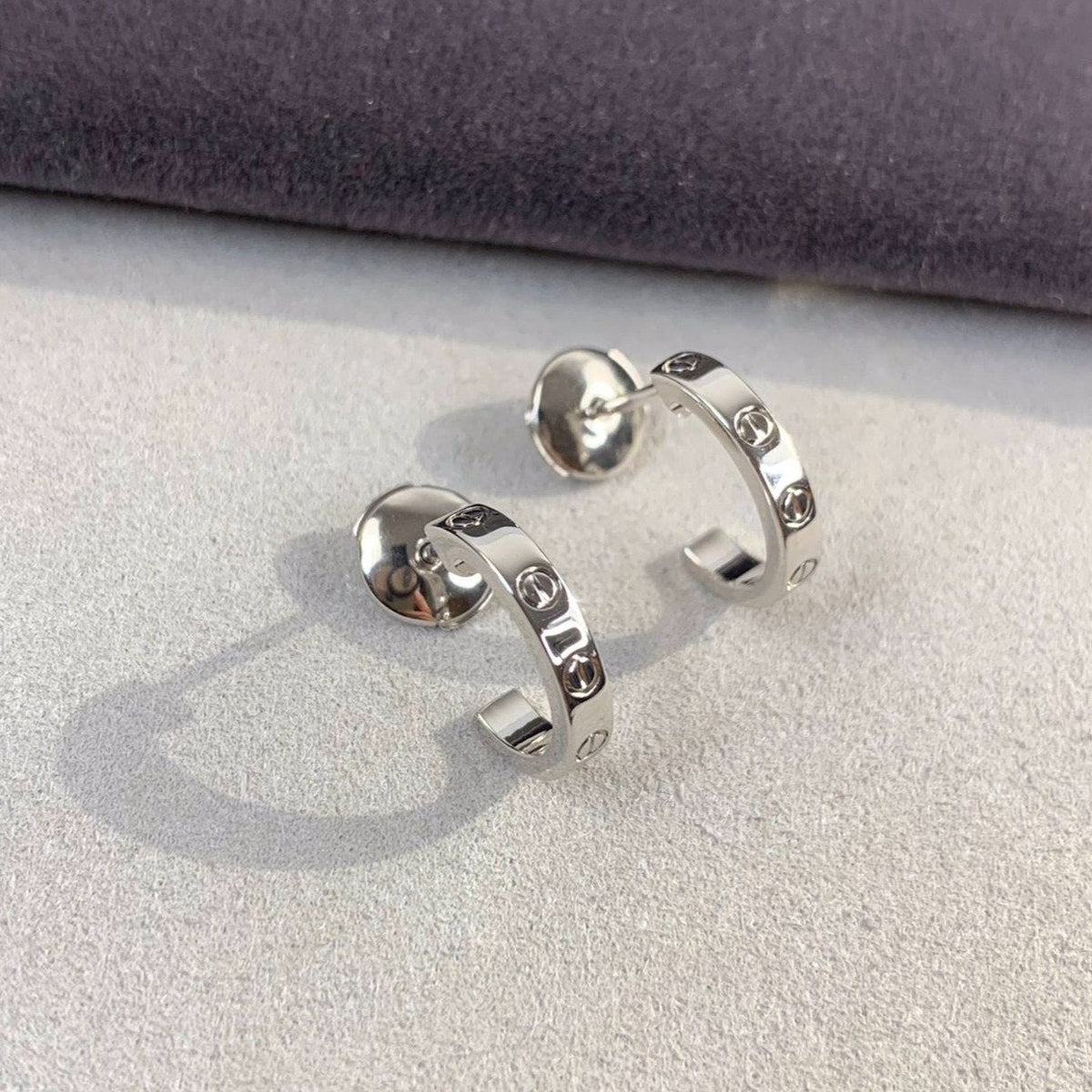 [⭐Mova]LOVE EARRINGS 2.65MM SILVER