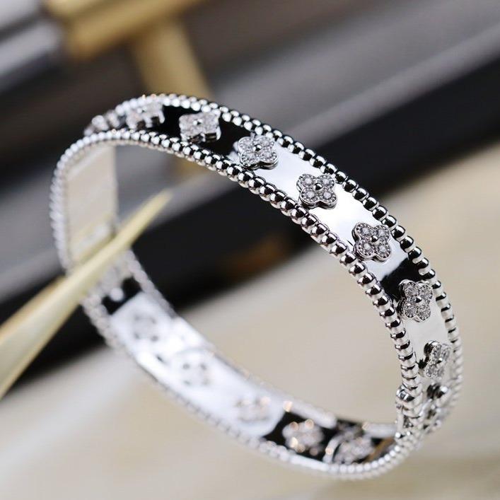 [⭐Mova]CLOVER BRACELET 8MM DIAMONDS