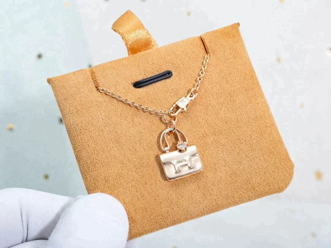 [⭐Mova]AMULETTE PEDANT ROSE GOLD NECKLACE