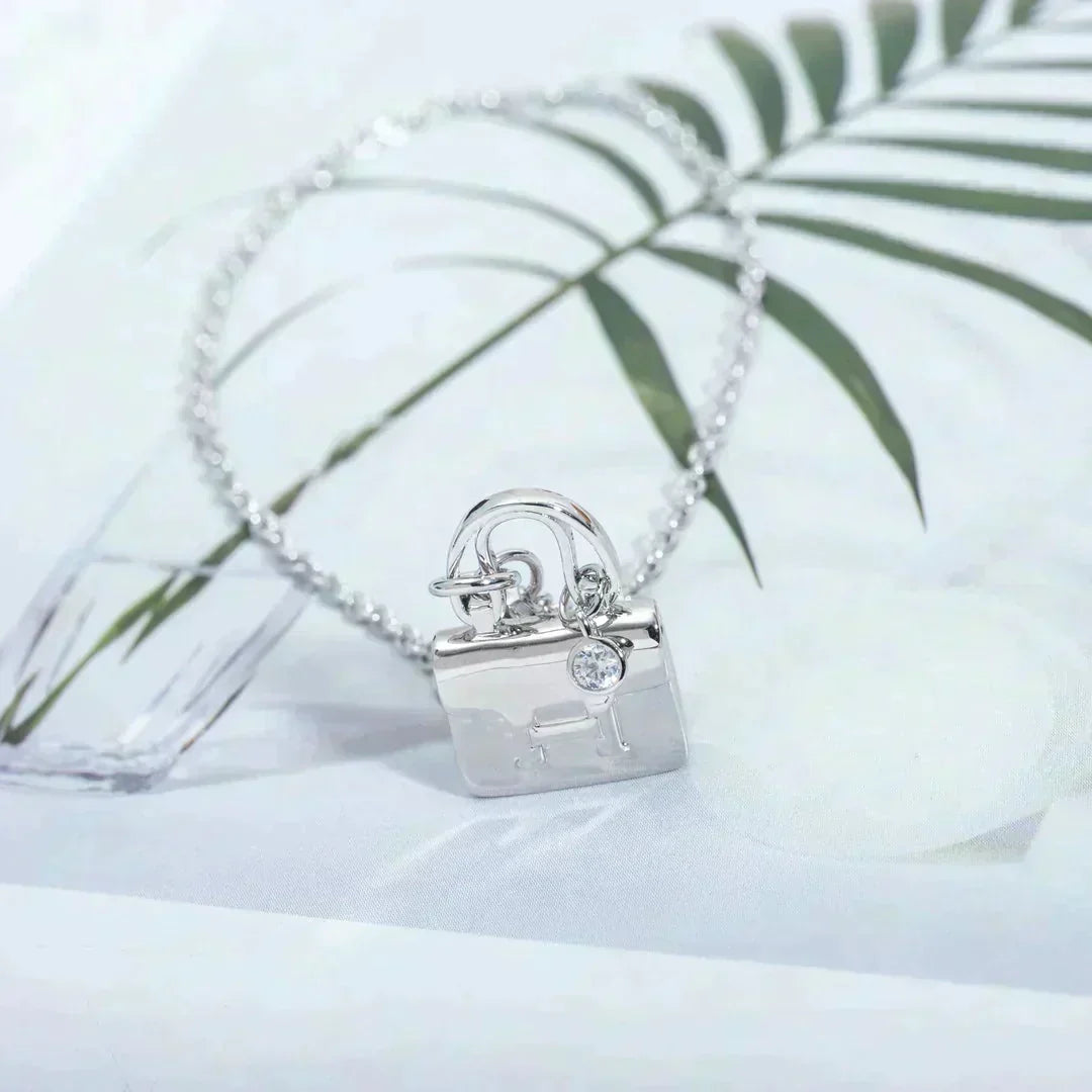 [⭐Mova]AMULETTE PEDANT SILVER NECKLACE