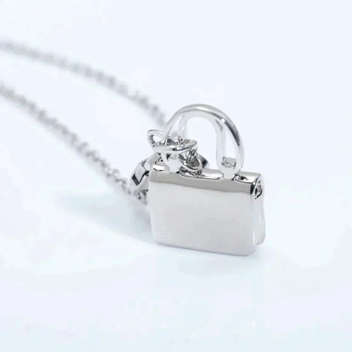 [⭐Mova]AMULETTE PEDANT SILVER NECKLACE