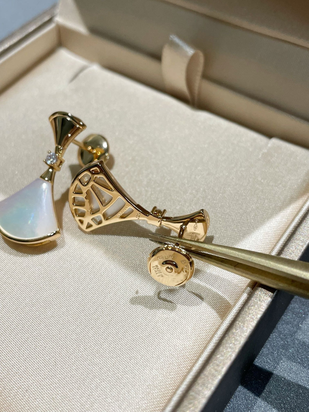 [⭐Mova]DREAM MOP 1 DIAMOND EARRINGS