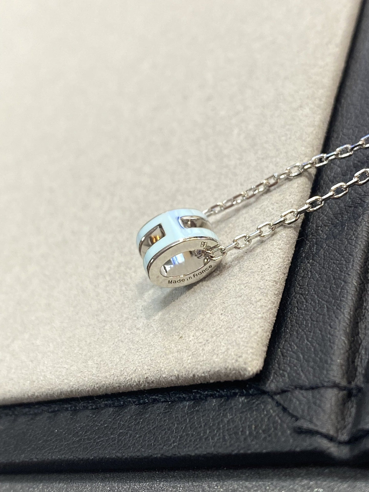[⭐Mova]POP H LIGHT BLUE NECKLACE