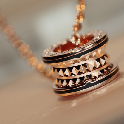 [⭐Mova]ZERO 1 ROCK PEDANT PINK GOLD BLACK NECKLACE