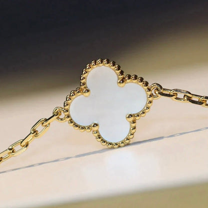 [⭐Mova]CLOVER 20 MOTIFS WHITE MOP NECKLACE