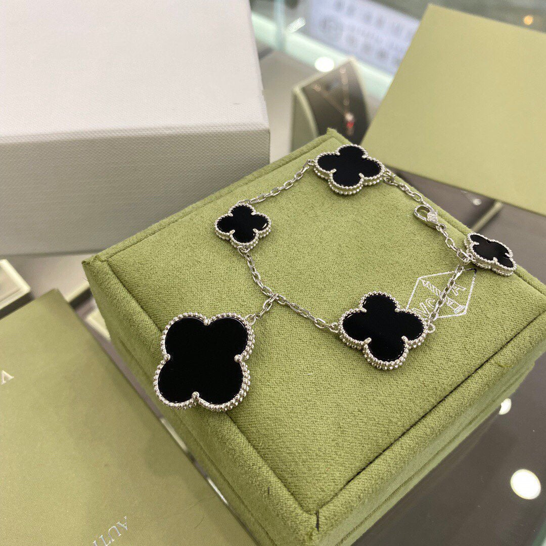 [⭐Mova]CLOVER 5 MOTIFS SIVLER ONYX BRACELET
