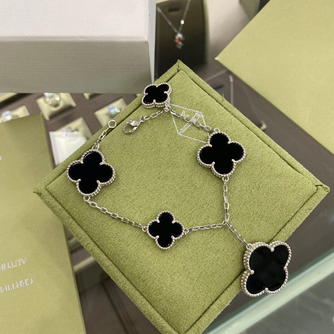 [⭐Mova]CLOVER 5 MOTIFS SIVLER ONYX BRACELET