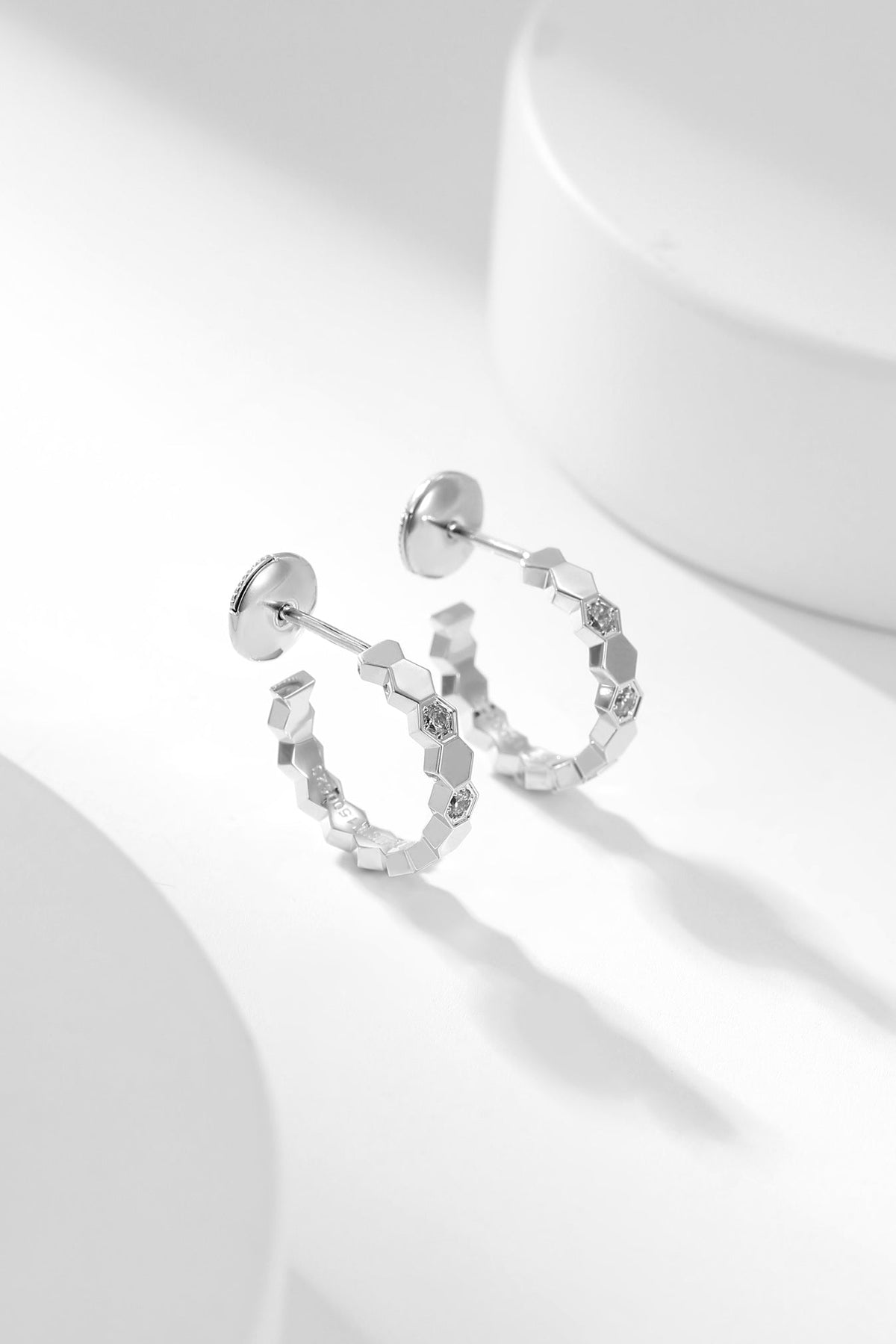 [⭐Mova]BEE LOVE DIAMOND HOOP EARRINGS