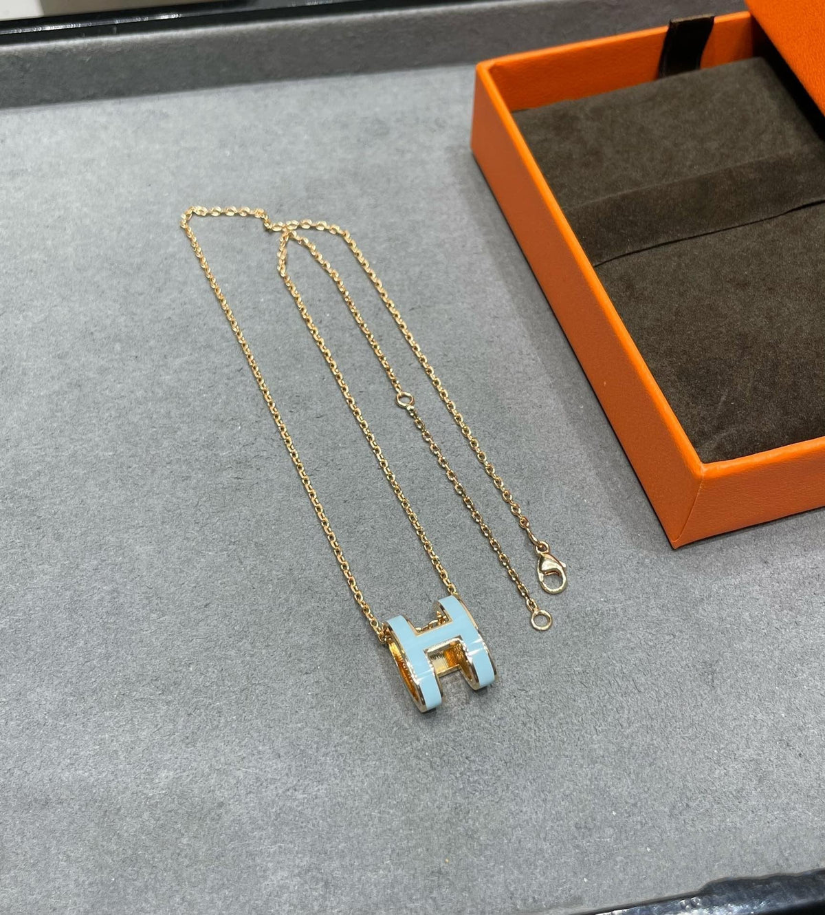 [⭐Mova]POP H SKY BLUE NECKLACE