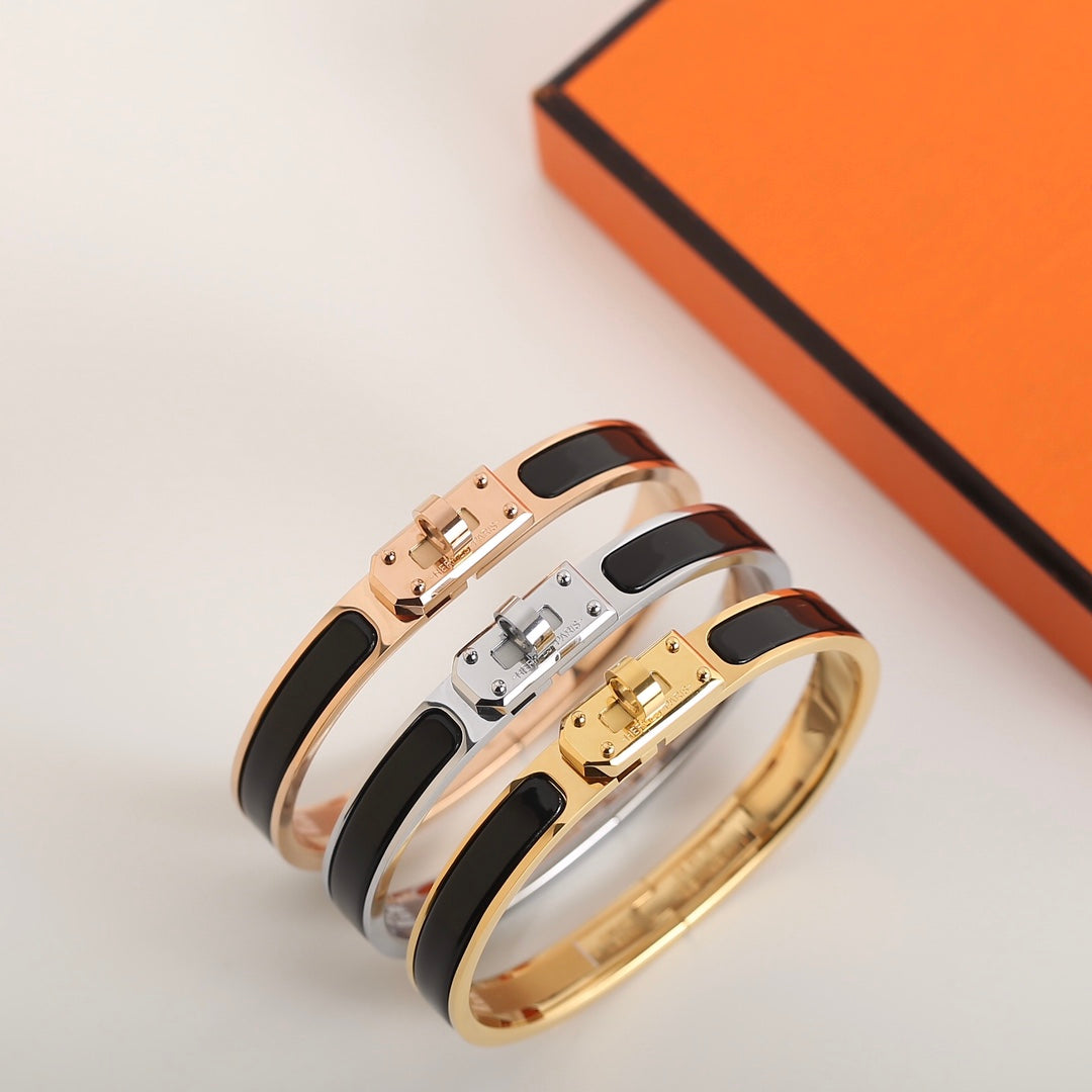 [⭐Mova]HM KELLY BLACK BRACELET