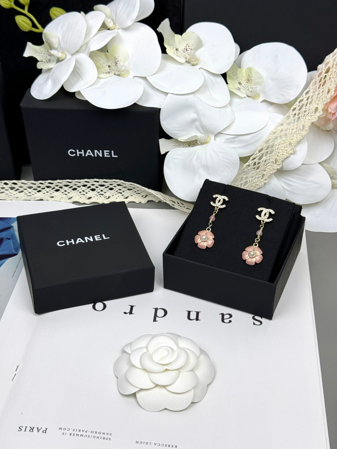[⭐Mova]26C Pink Camellia Enamel Pendant with Double C Earrings