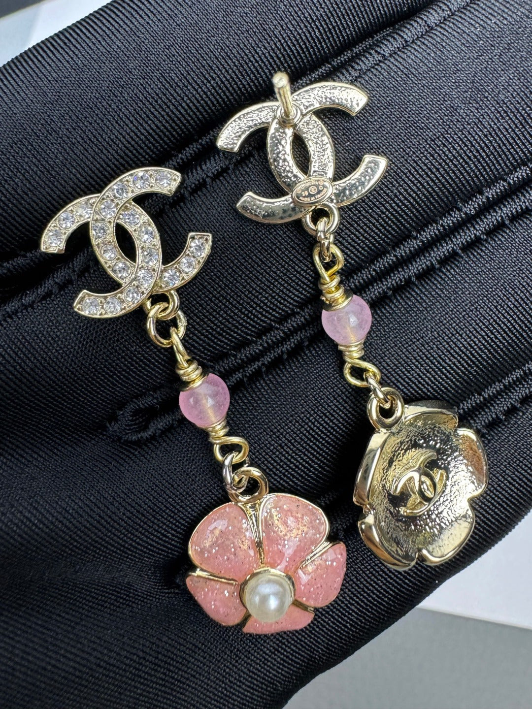 [⭐Mova]26C Pink Camellia Enamel Pendant with Double C Earrings