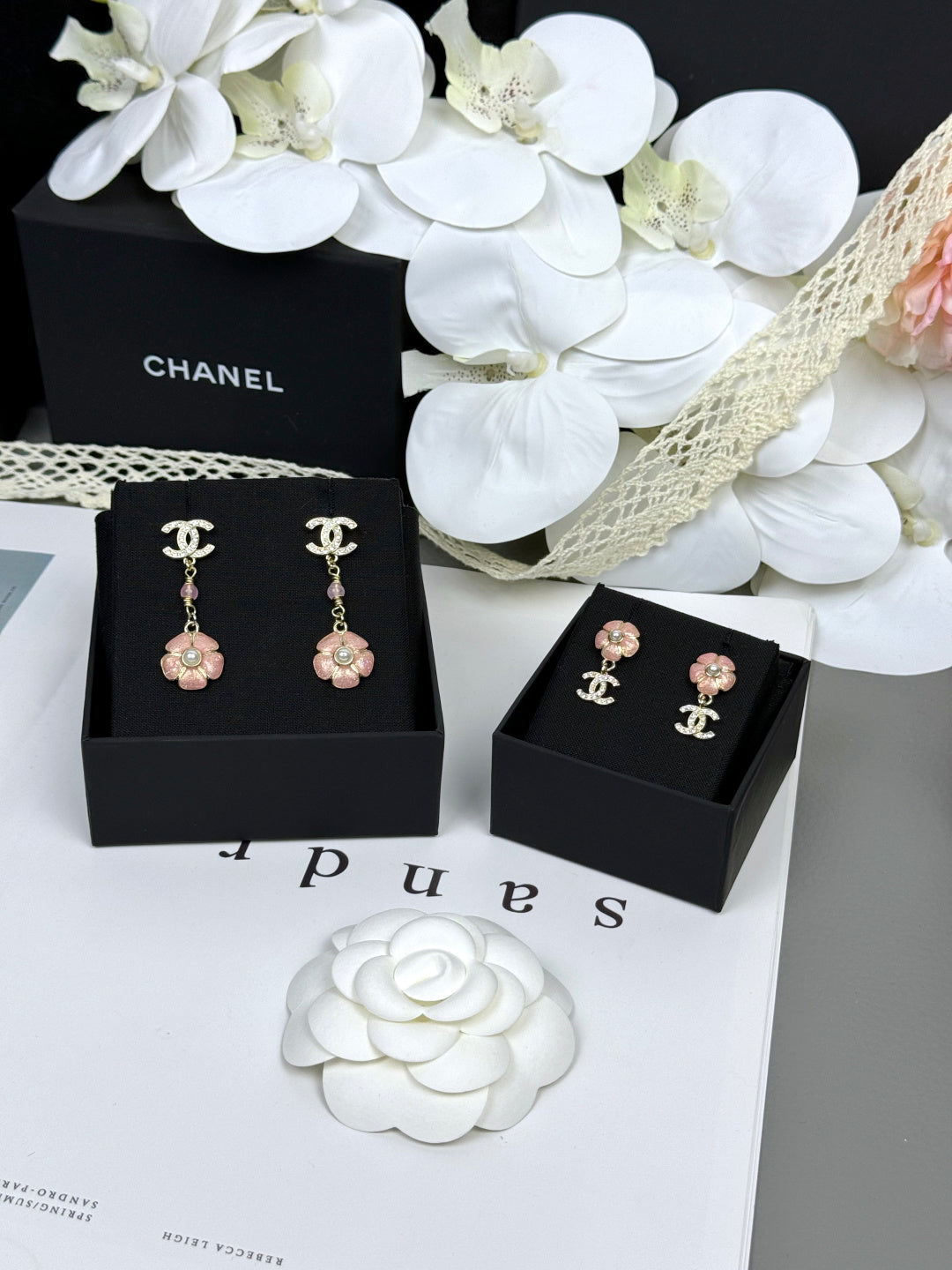 [⭐Mova]26C Pink Camellia Enamel Pendant with Double C Earrings
