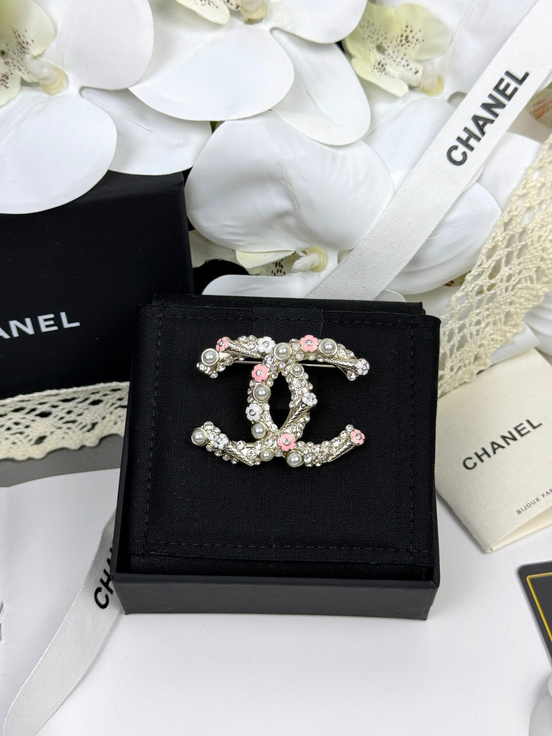 [⭐Mova]26C Pink-White Enamel Ice Cream Cone Double C Brooch