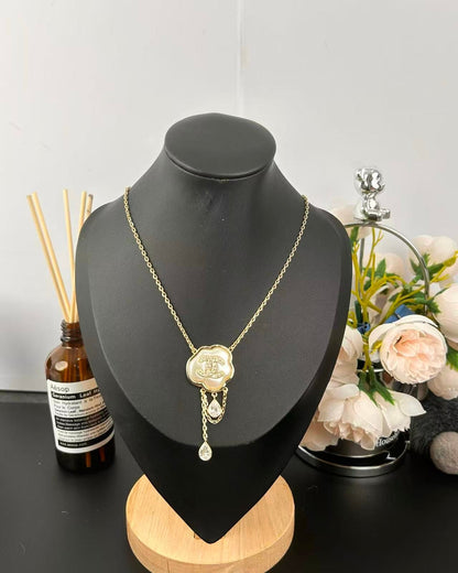 [⭐Mova]Cloud Pearl Mother-of-Pearl Diamond Chain Pendant Necklace