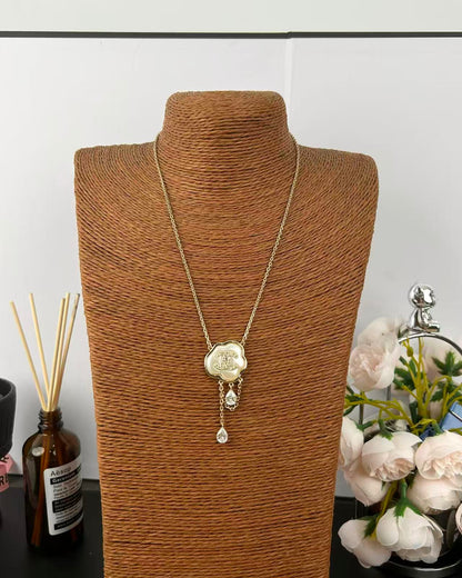 [⭐Mova]Cloud Pearl Mother-of-Pearl Diamond Chain Pendant Necklace