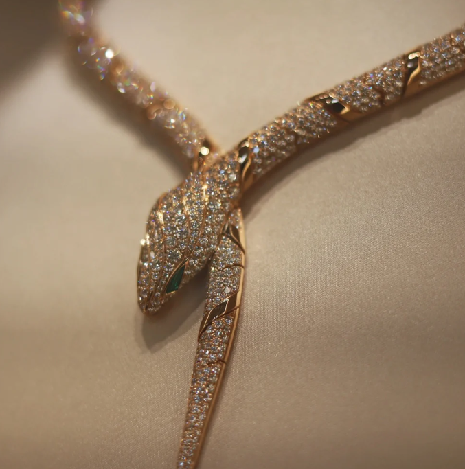 [⭐Mova]HAUTE COUTURE GOLD SERPENTI NECKLACE