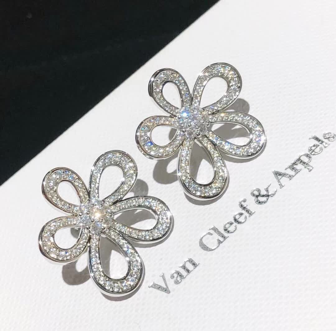 [⭐Mova]FLOWERLACE EARRINGS FULL DIAMONDS