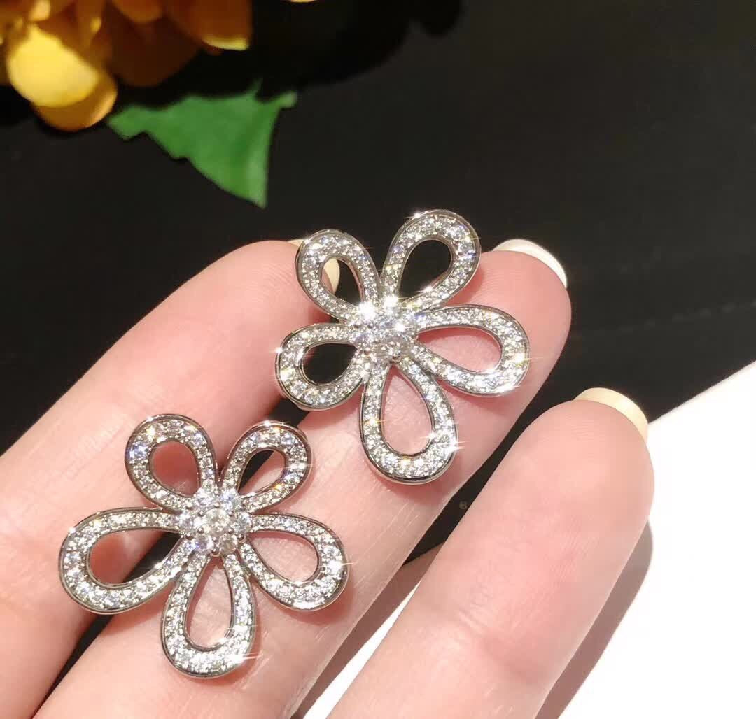 [⭐Mova]FLOWERLACE EARRINGS FULL DIAMONDS