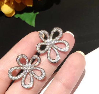 [⭐Mova]FLOWERLACE EARRINGS FULL DIAMONDS