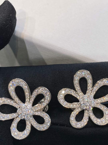 [⭐Mova]FLOWERLACE EARRINGS FULL DIAMONDS