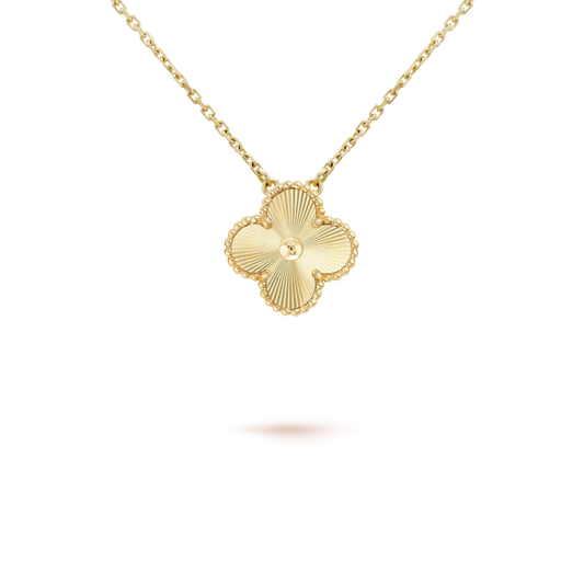 [⭐Mova]CLOVER 15MM LASER NECKLACE AND BOX