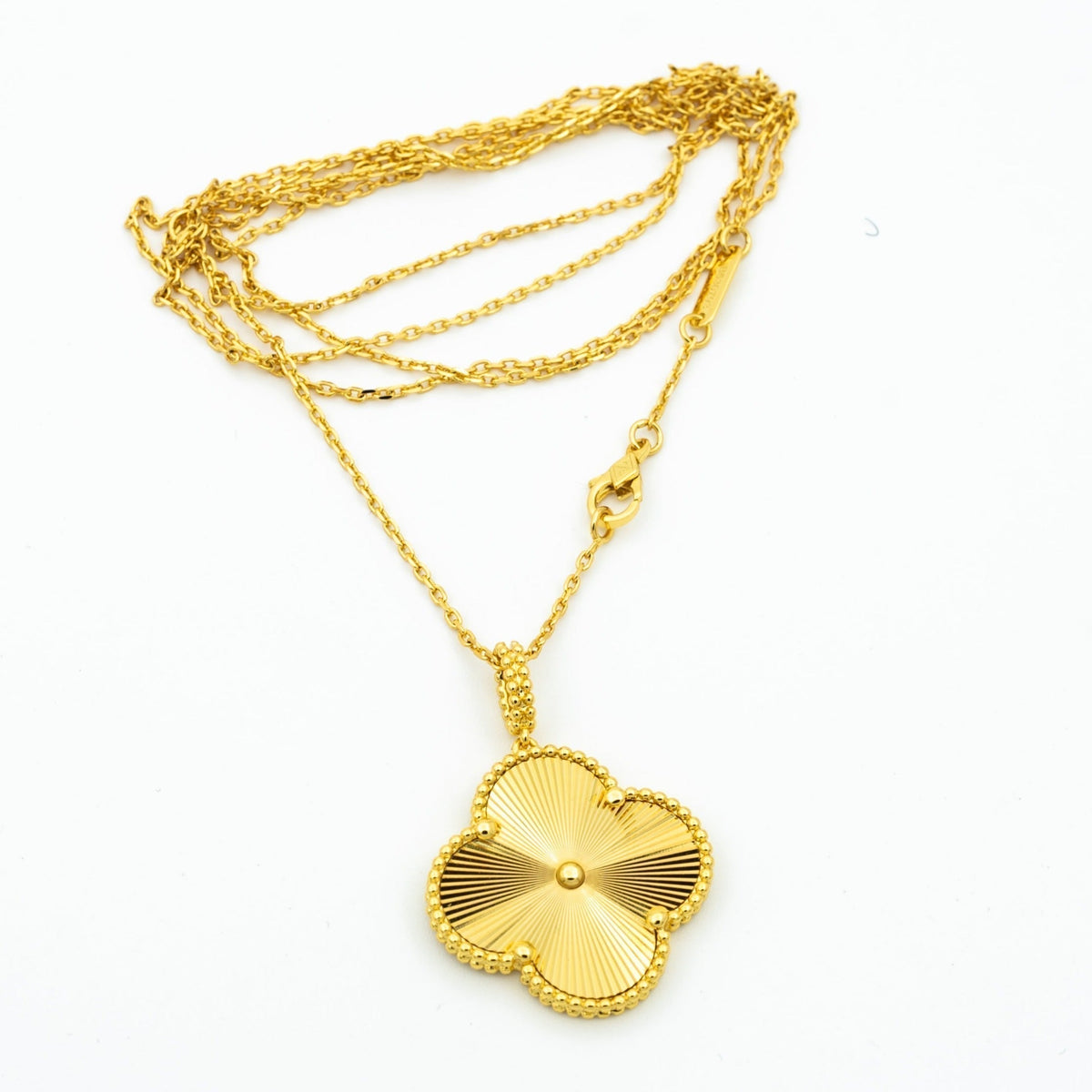 [⭐Mova]CLOVER 25MM PEDANT NECKLACE GOLD