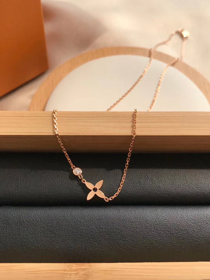 [⭐Mova]BLOSSOM PENDANT PINK GOLD AND DIAMOND