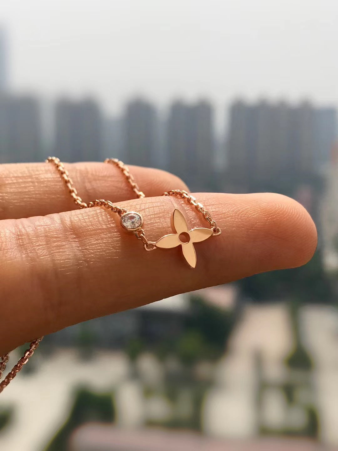 [⭐Mova]BLOSSOM PENDANT PINK GOLD AND DIAMOND