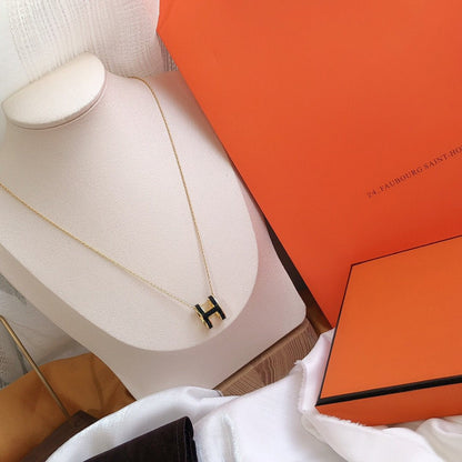 [⭐Mova]HM CLIC BLACK ENAMEL GOLD NECKLACE