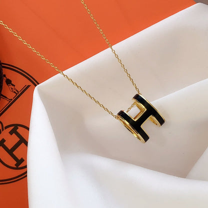 [⭐Mova]HM CLIC BLACK ENAMEL GOLD NECKLACE