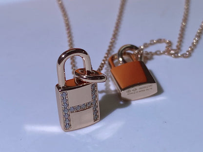 [⭐Mova]HM ADVANCED NICHE LOCK HEAD NECKLACE DIAMONDS