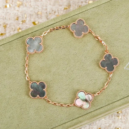 [⭐Mova] CLOVER 5 MOTIF GRAY MOP BRACELET COLLECTION