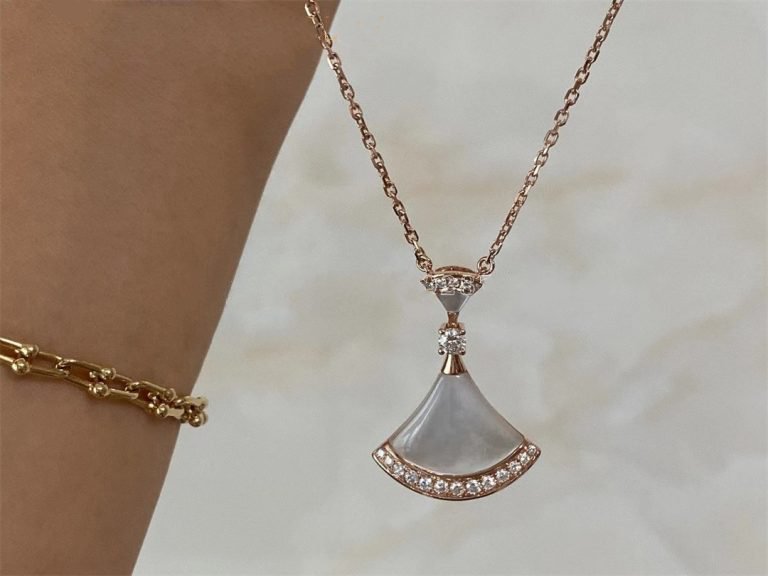 [⭐Mova]DREAM NECKLACE MOP PINK GOLD DIAMOND