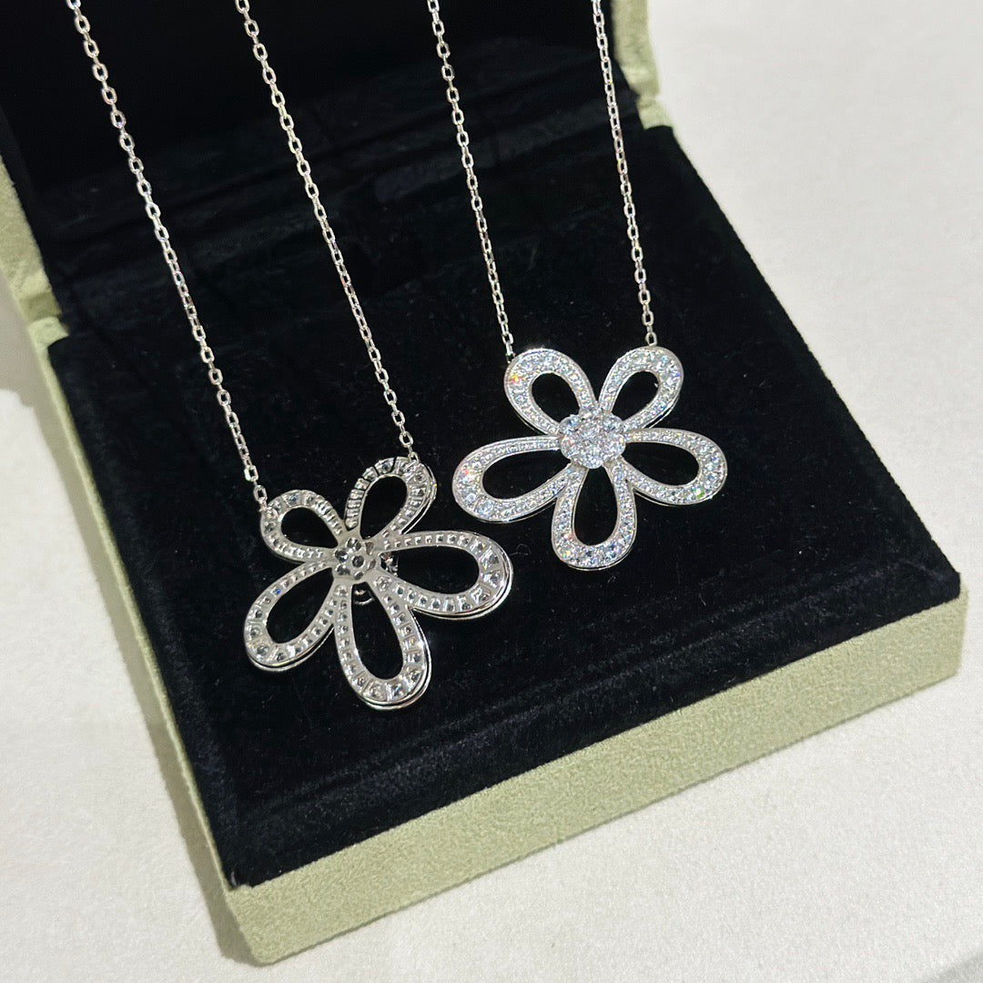 [⭐Mova]FLOWERLACE NECKLACE FULL DIAMONDS