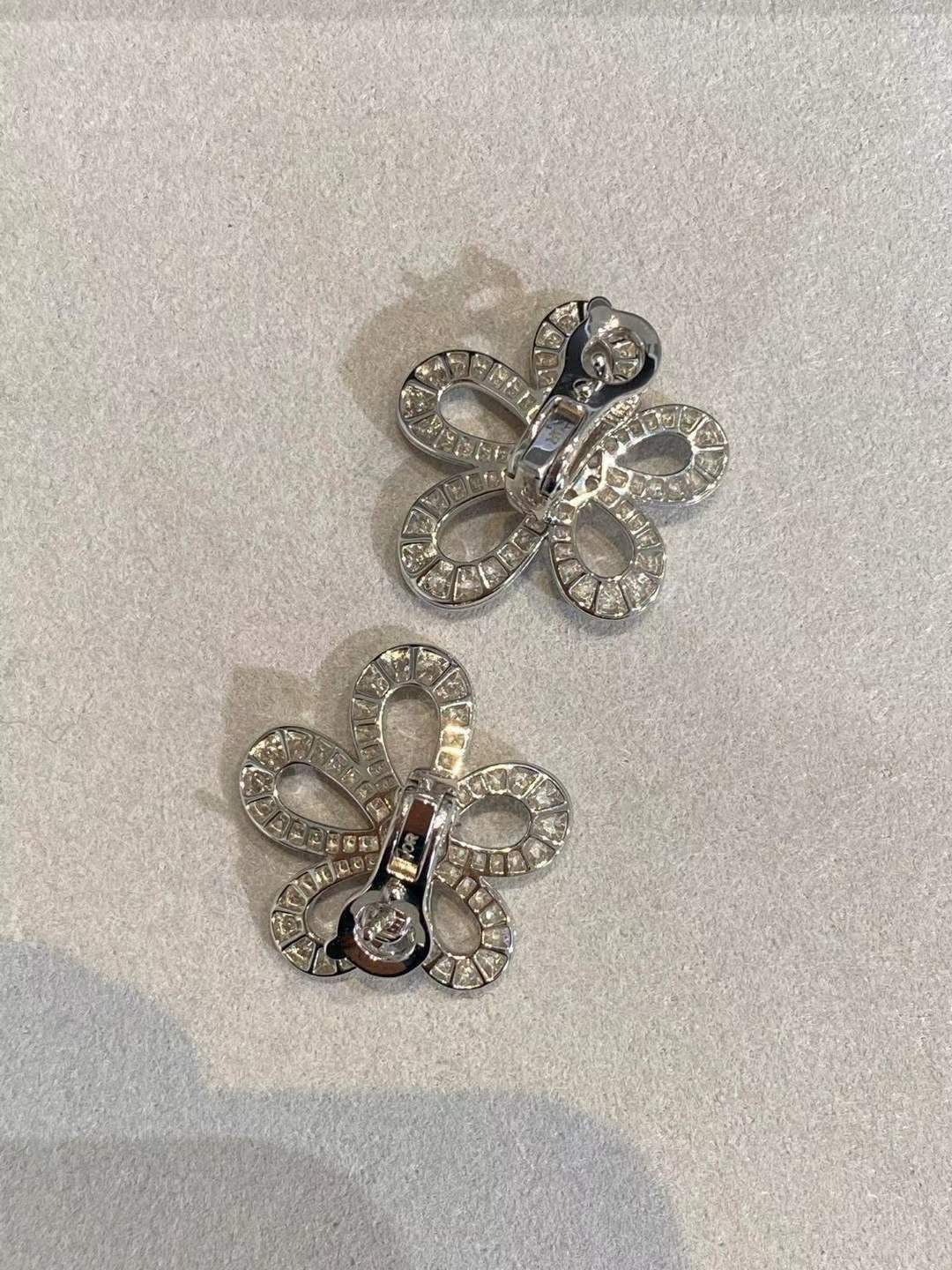 [⭐Mova]FLOWERLACE EARRINGS FULL DIAMONDS