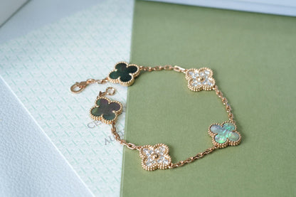 [⭐Mova] CLOVER 5 MOTIF GRAY MOP BRACELET COLLECTION