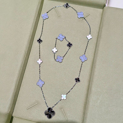 [⭐Mova]DETACHABLE CLOVER 15(11+4) FLOWER SILVER NECKLACE SET