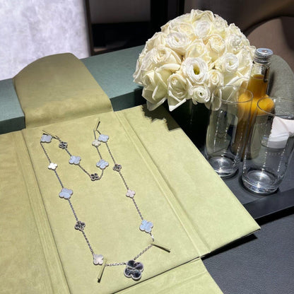 [⭐Mova]DETACHABLE CLOVER 15(11+4) FLOWER SILVER NECKLACE SET