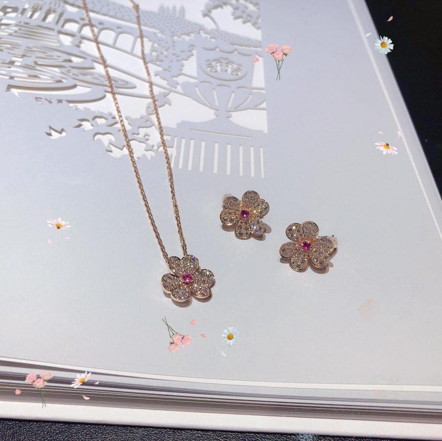[⭐Mova]FRIVOLE ROSE GOLD FLOWER DIAMOND NECKLACE